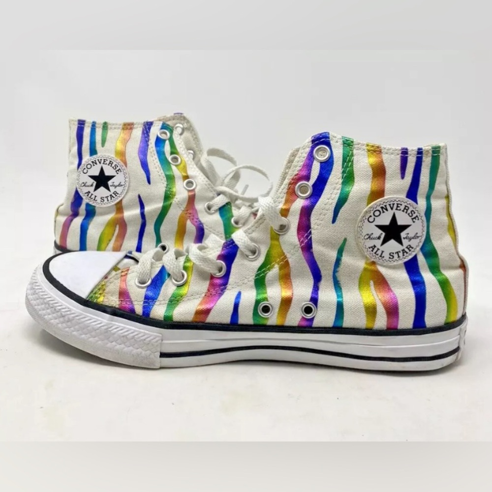 Converse All Star Chuck Taylor Junior Sneakers Size 6 High Top Rainbow Striped